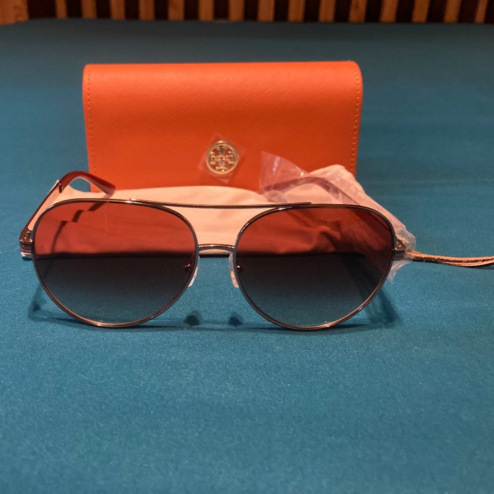 Tory Burch Aviator Sunglasses